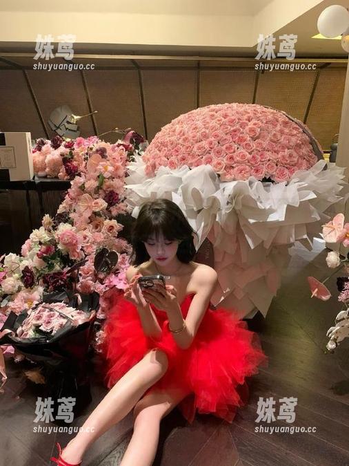 51吃瓜 不信你点开51吃瓜网址,真是瓜田李下,热闹得很!