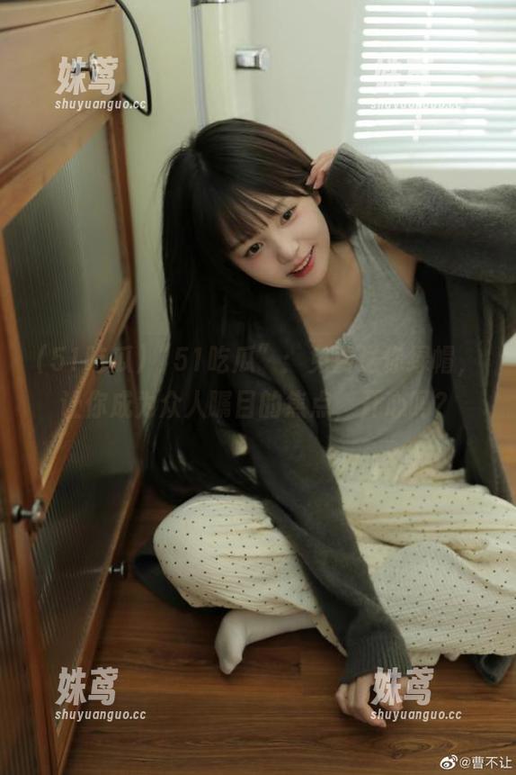 “51吃瓜”：免费送你绿帽，让你成为众人瞩目的焦点，开心吗？
