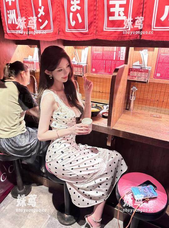 哎呀！看完“51吃瓜网”今日视频，莫里秀的行为我真是看得欲哭无泪，冰火两重天啊！