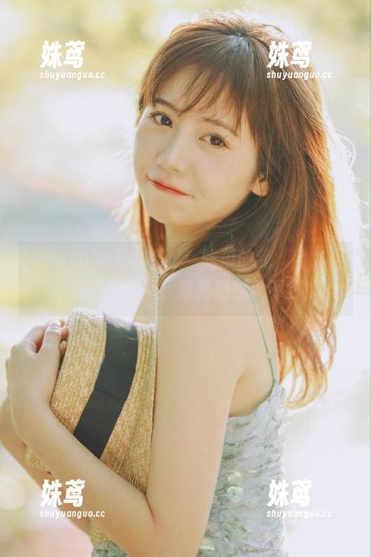 hlw hlwbet网址:吃瓜的我,目.....目不转睛的瞬间,你绝对想象不到!