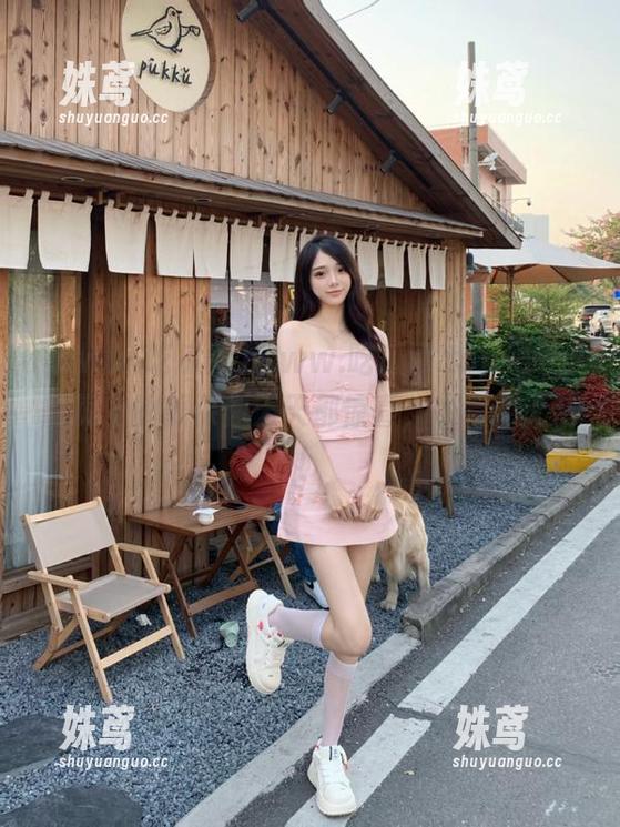 www.吃瓜网 www.吃瓜网.top——这网页上的瓜保你天天都惊喜,也有点无奈!
