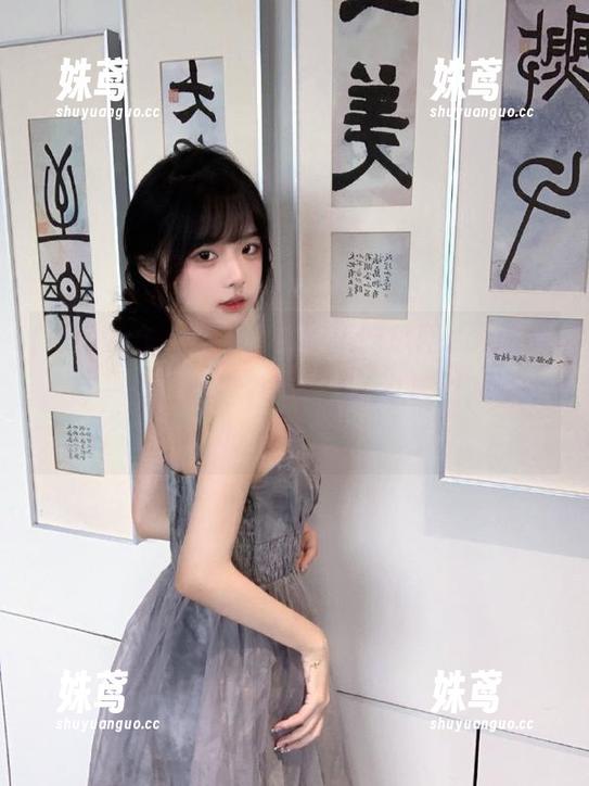 “www.吃瓜网.top”上，每一个瓜都是个舞台，永久吸引我这个吃瓜群众。