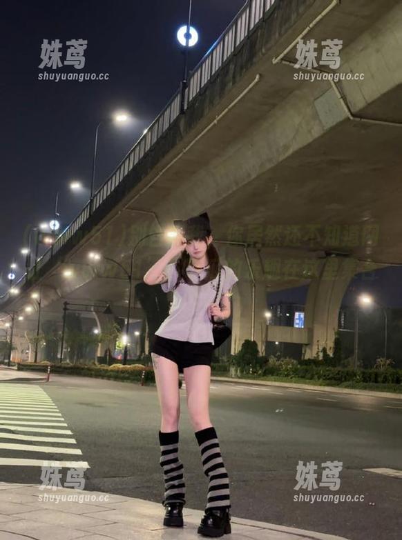 www51 别告诉我,你居然还不知道网址‘www51’!吃瓜的乐趣在这里集合!