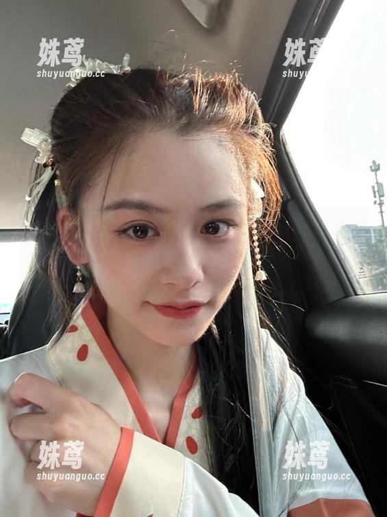 五一吃瓜 五一吃瓜官网和网页版的瓜差距太大了,是不是我也该只在移步不在乎了?