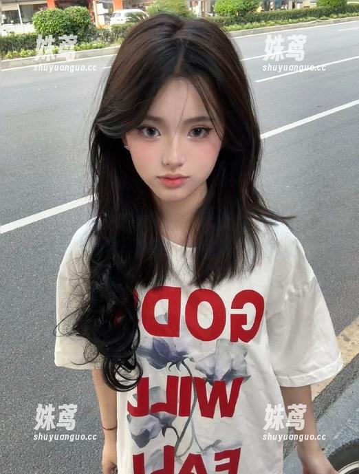 五一吃瓜 不白嫖送免费的五一吃瓜app,瓜友相聚必备,大家都来推推推!