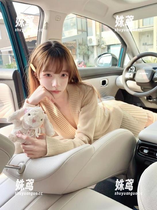 吾爱吃瓜 吾爱吃瓜登录后,不小心错进卧虎藏龙的戏里了…